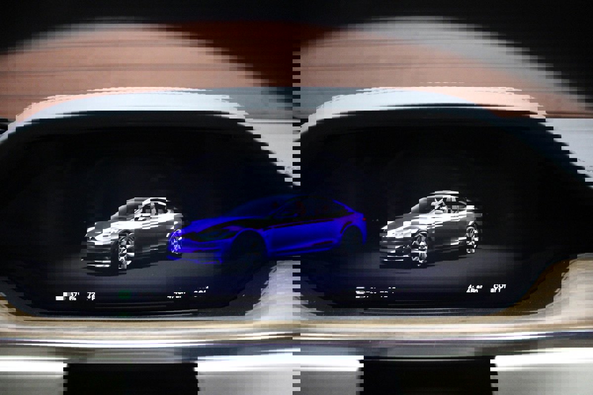 Used 2022 Tesla Model S AWD image 22