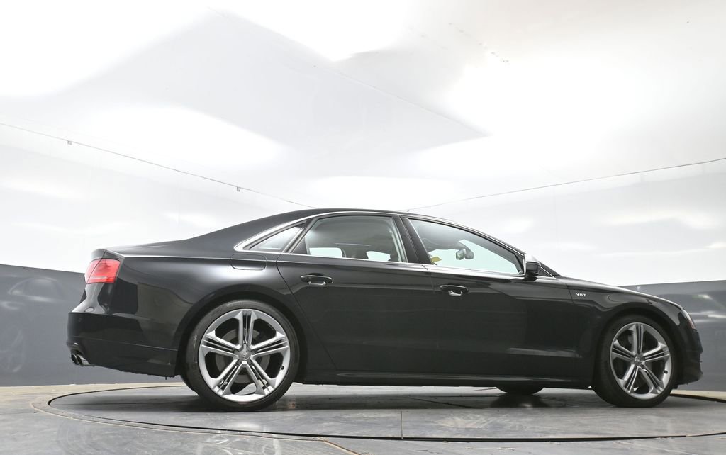 Used 2014 Audi S8 AWD/4WD image 55