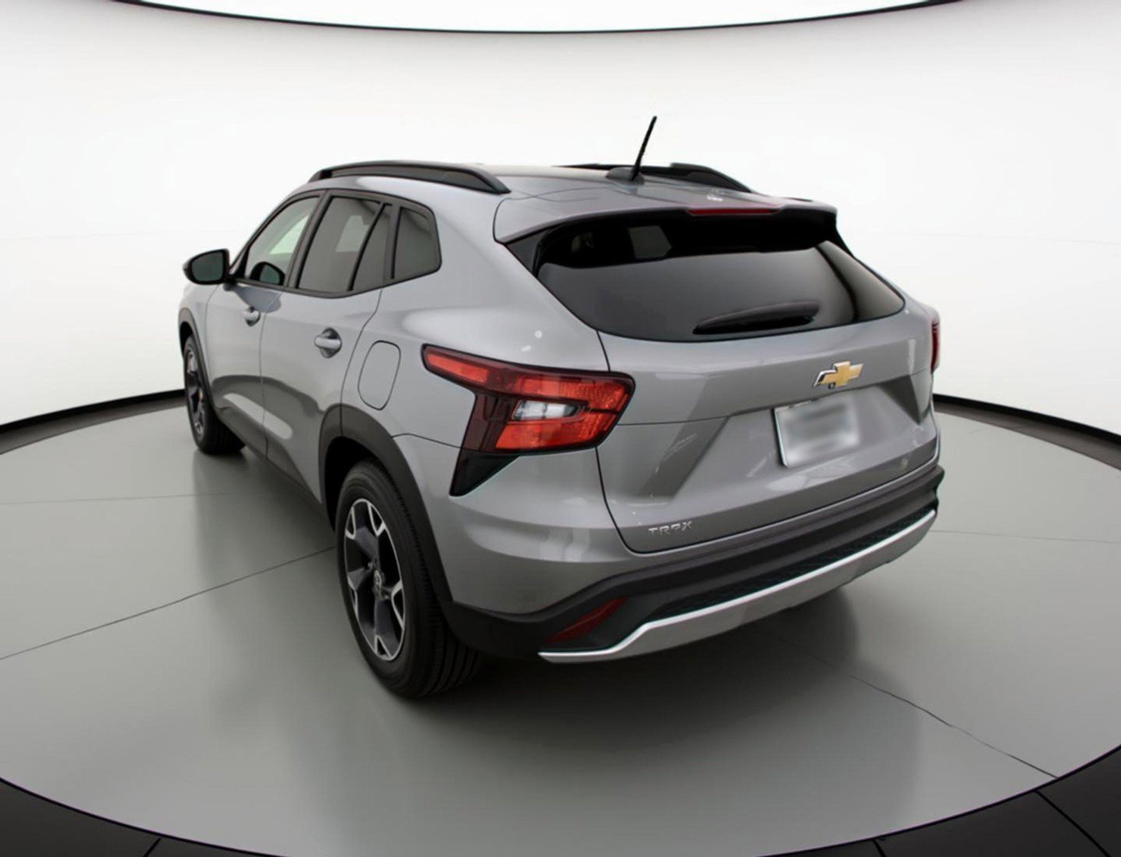 Used 2025 Chevrolet Trax LT w/ LT Convenience Package FWD image 6
