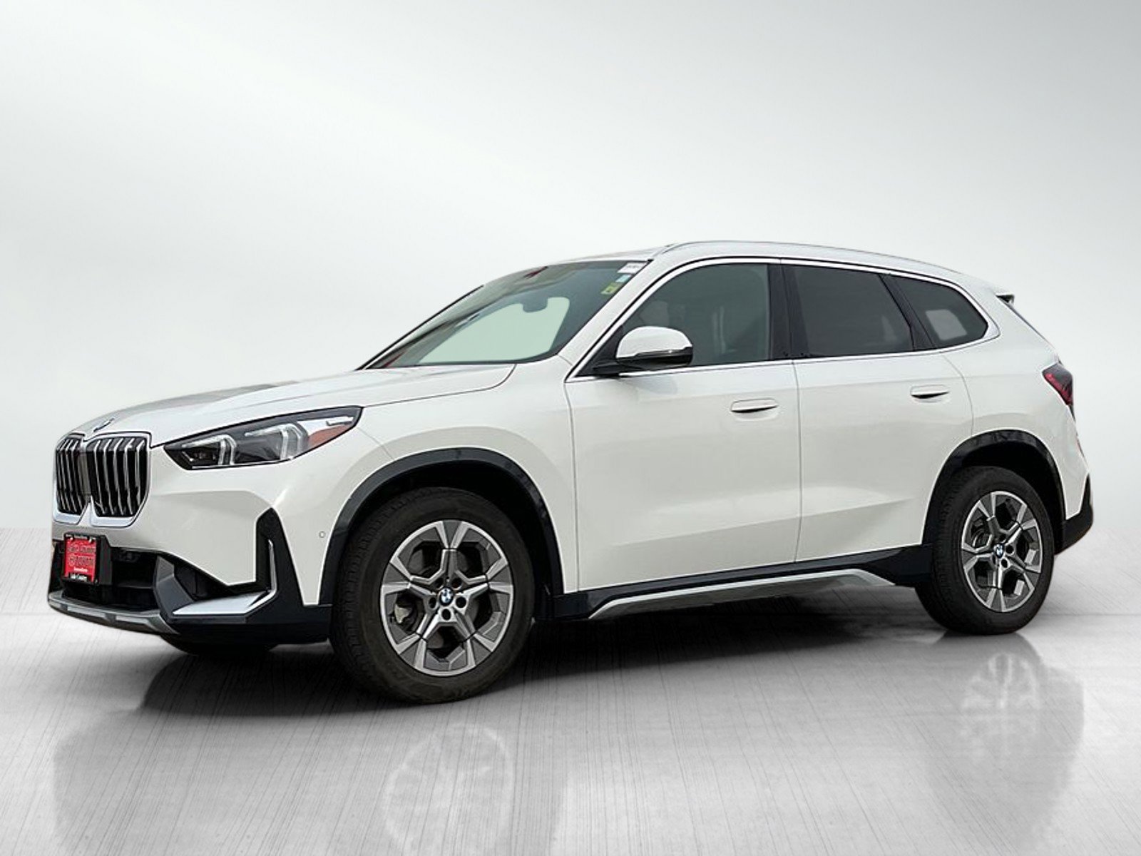 Used 2026 BMW X1 xDrive28i image 1