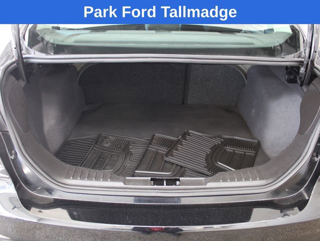 Used 2018 Ford Focus SE w/ SE Appearance Package image 5