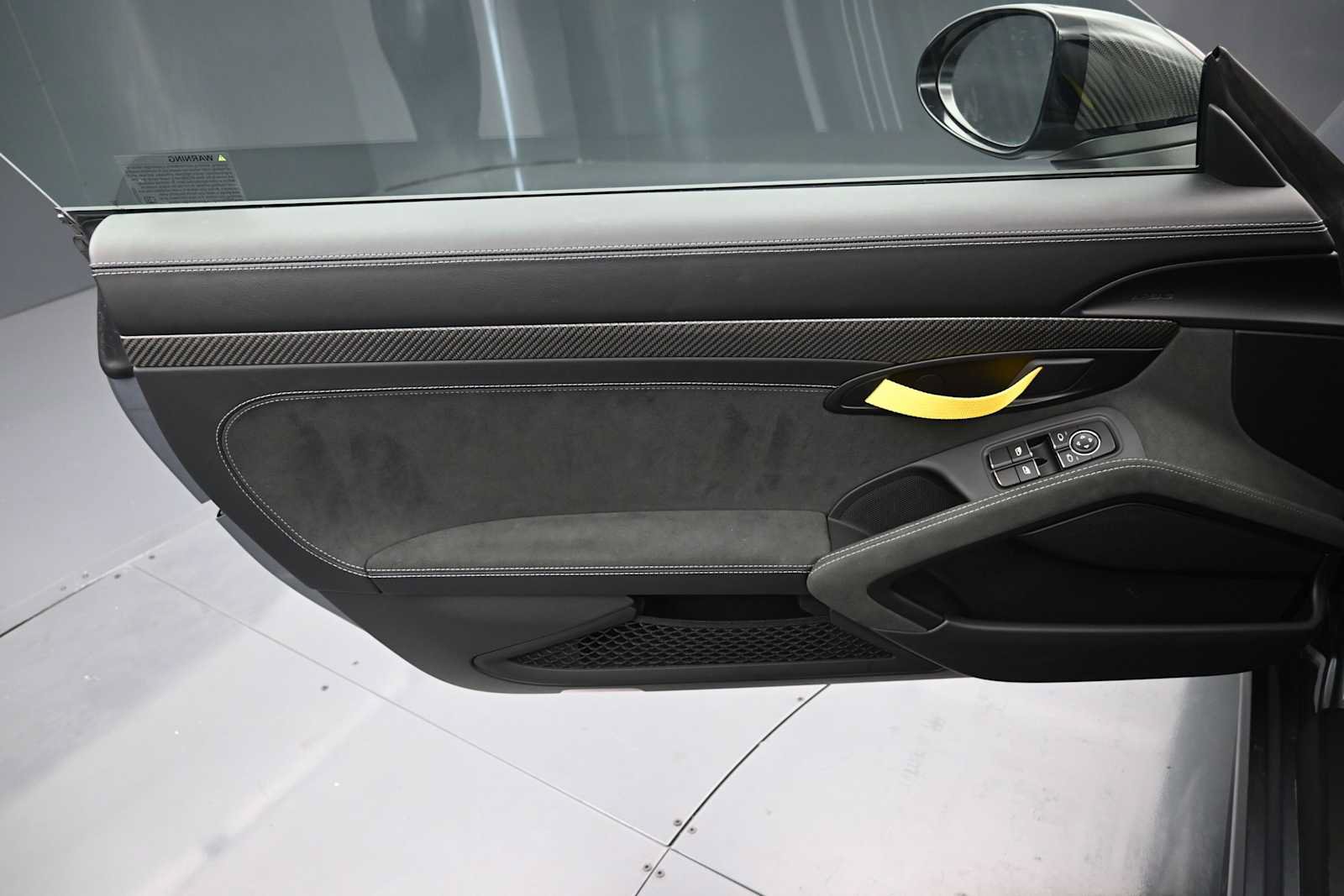 Certified 2025 Porsche 718 Boxster Spyder RS RWD image 14