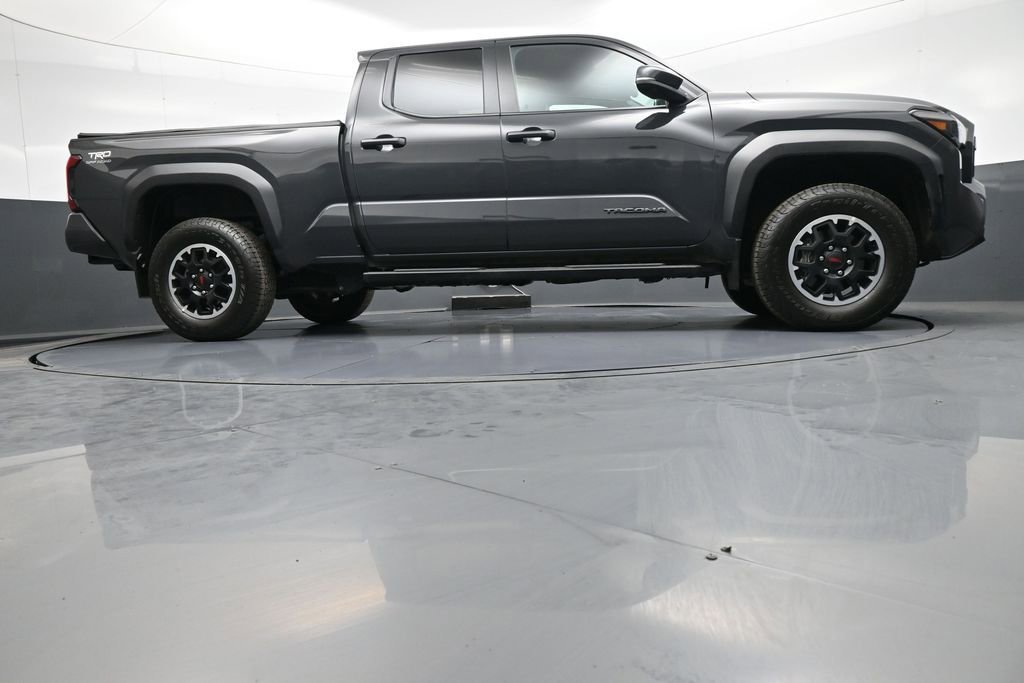 Certified 2024 Toyota Tacoma TRD Off-Road AWD/4WD image 28