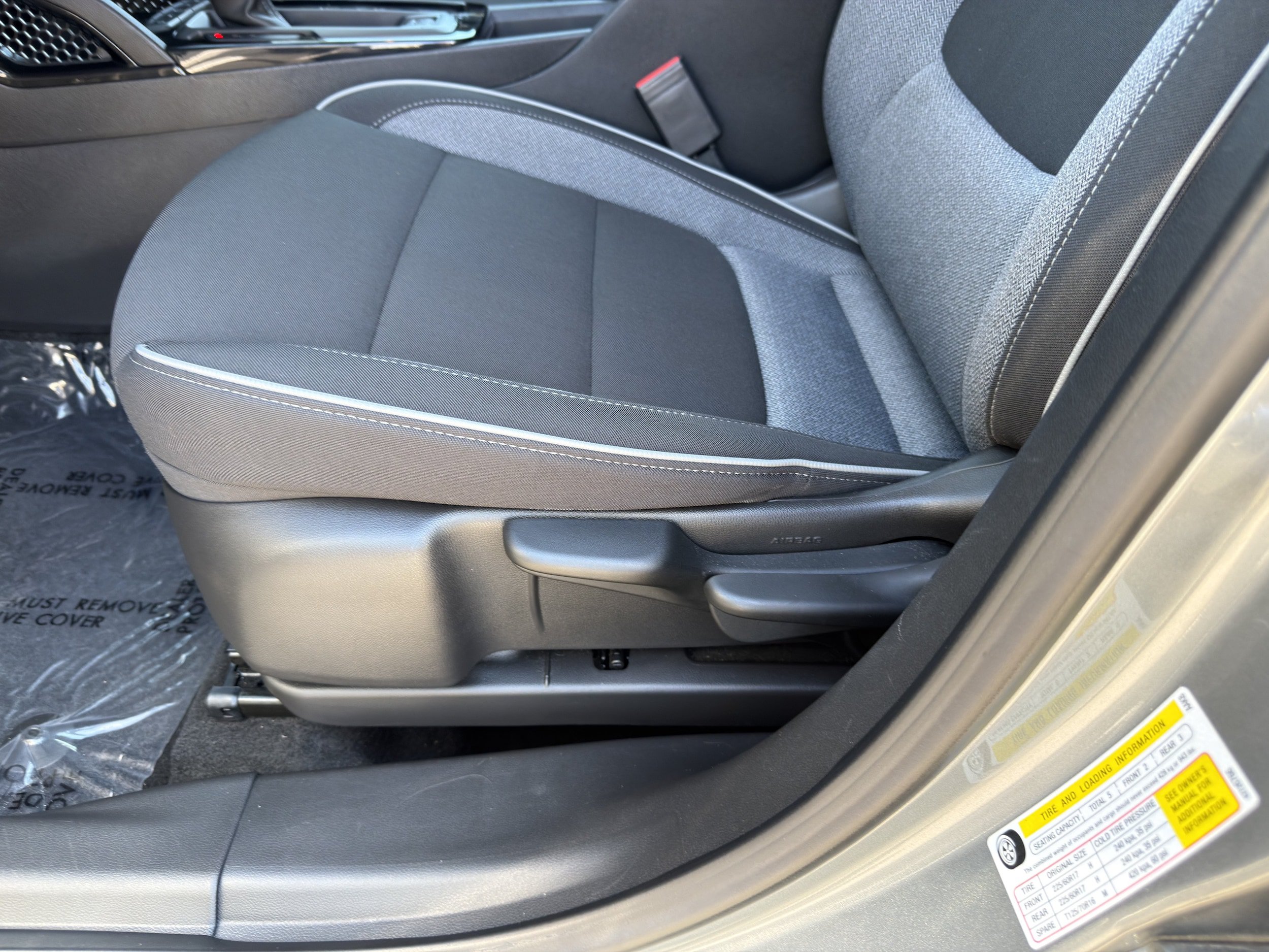Used 2024 Chevrolet TrailBlazer LT FWD image 29