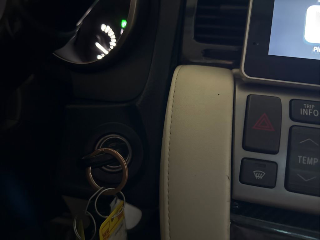 Used 2008 Lexus SC 430 Convertible image 36