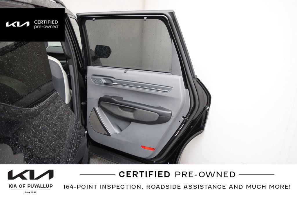 Certified 2024 Kia EV9 GT-Line AWD/4WD image 14