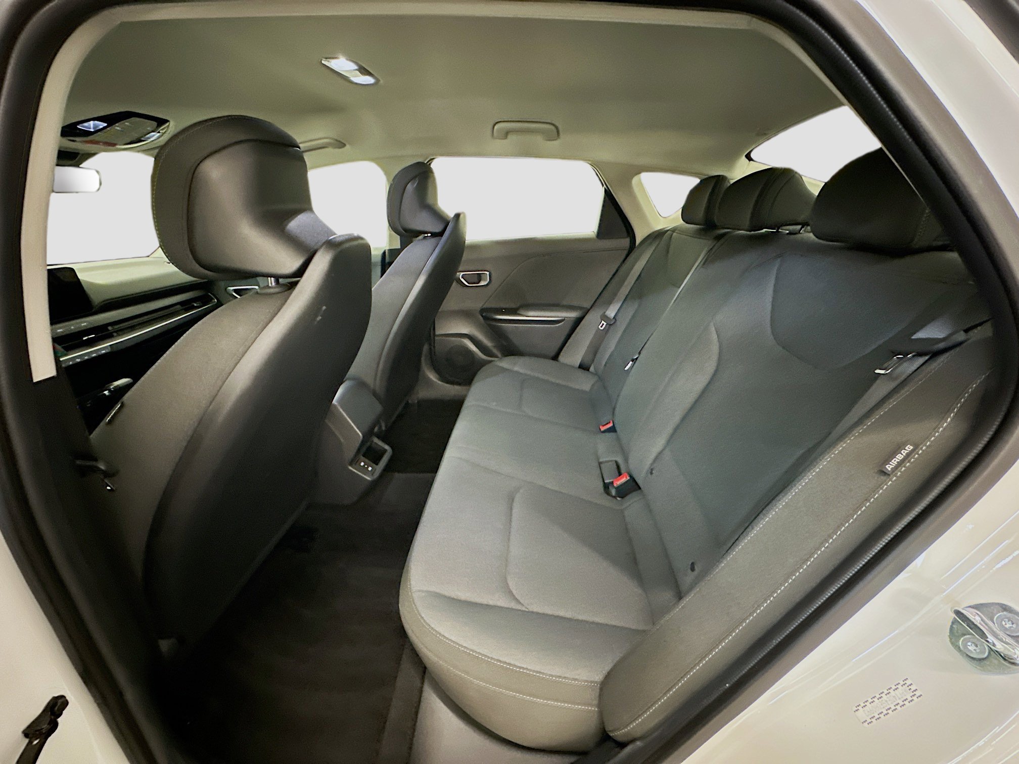 Used 2025 Kia K4 LXS image 29