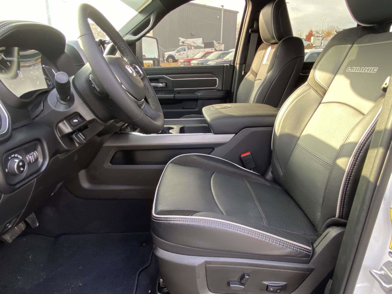 Used 2025 RAM 2500 Laramie w/ Night Edition image 14