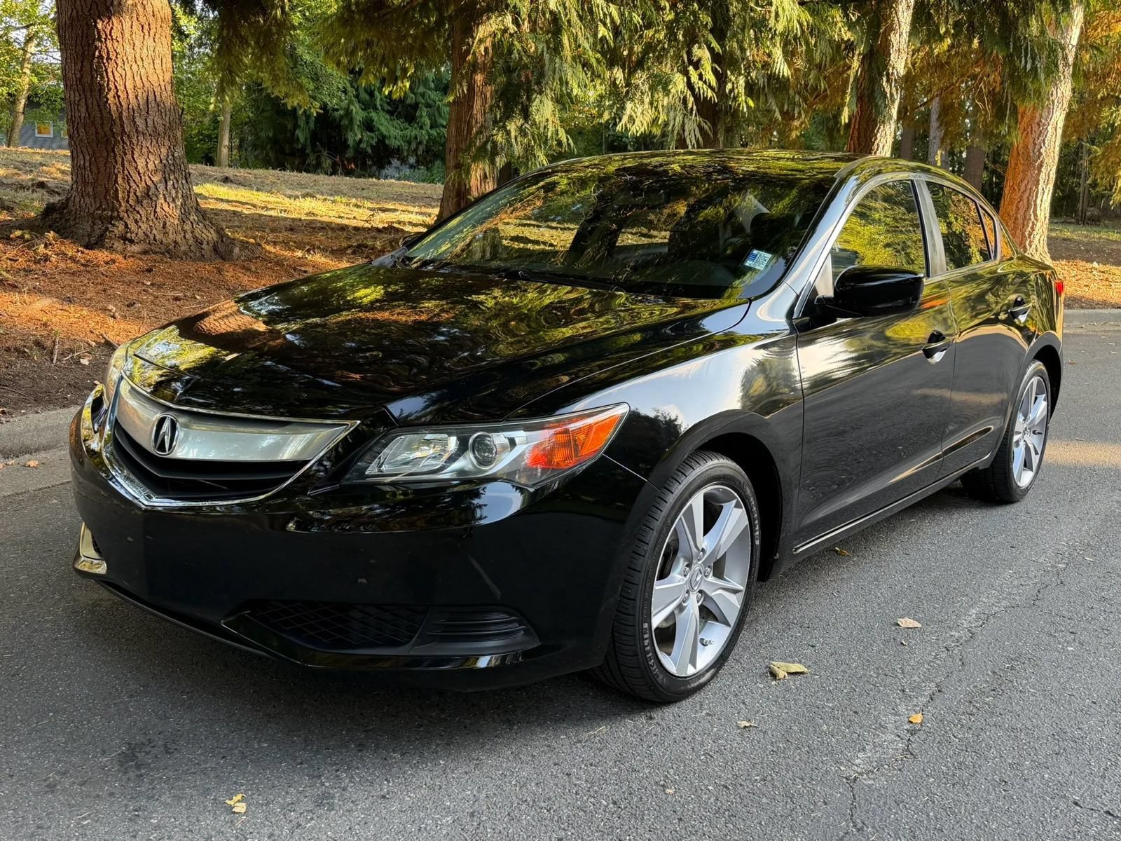 Used 2014 Acura ILX FWD image 1