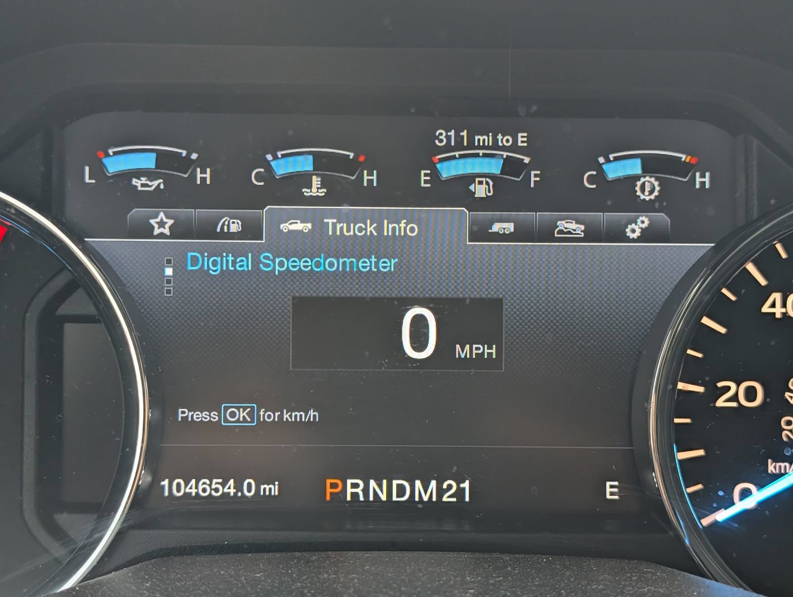 Used 2016 Ford F150 Platinum w/ Equipment Group 701A Luxury AWD/4WD image 11