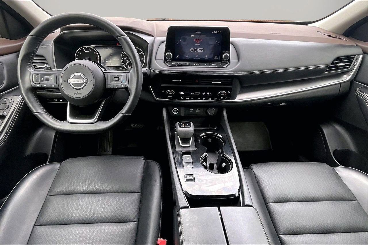 Used 2023 Nissan Rogue SV w/ SV Premium B Package image 15