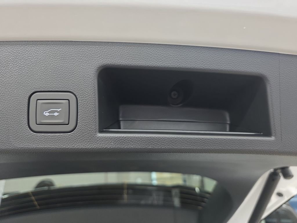 New 2026 GMC Terrain AT4 w/ LPO, Floor Liner Package image 13