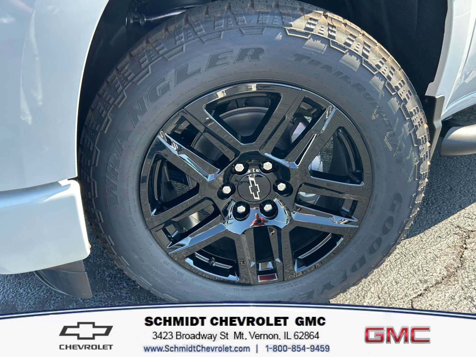 New 2026 Chevrolet Silverado 1500 Custom w/ Turbomax Blackout Package AWD/4WD image 10