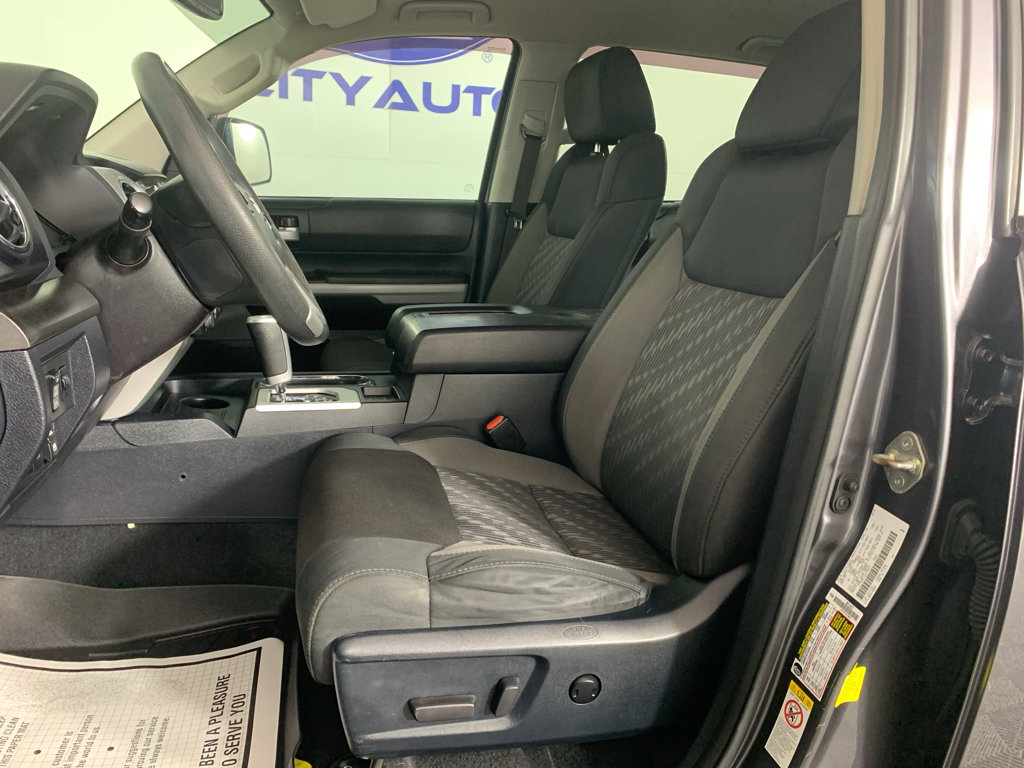 Used 2018 Toyota Tundra SR5 w/ SR5 Upgrade Package AWD/4WD image 15
