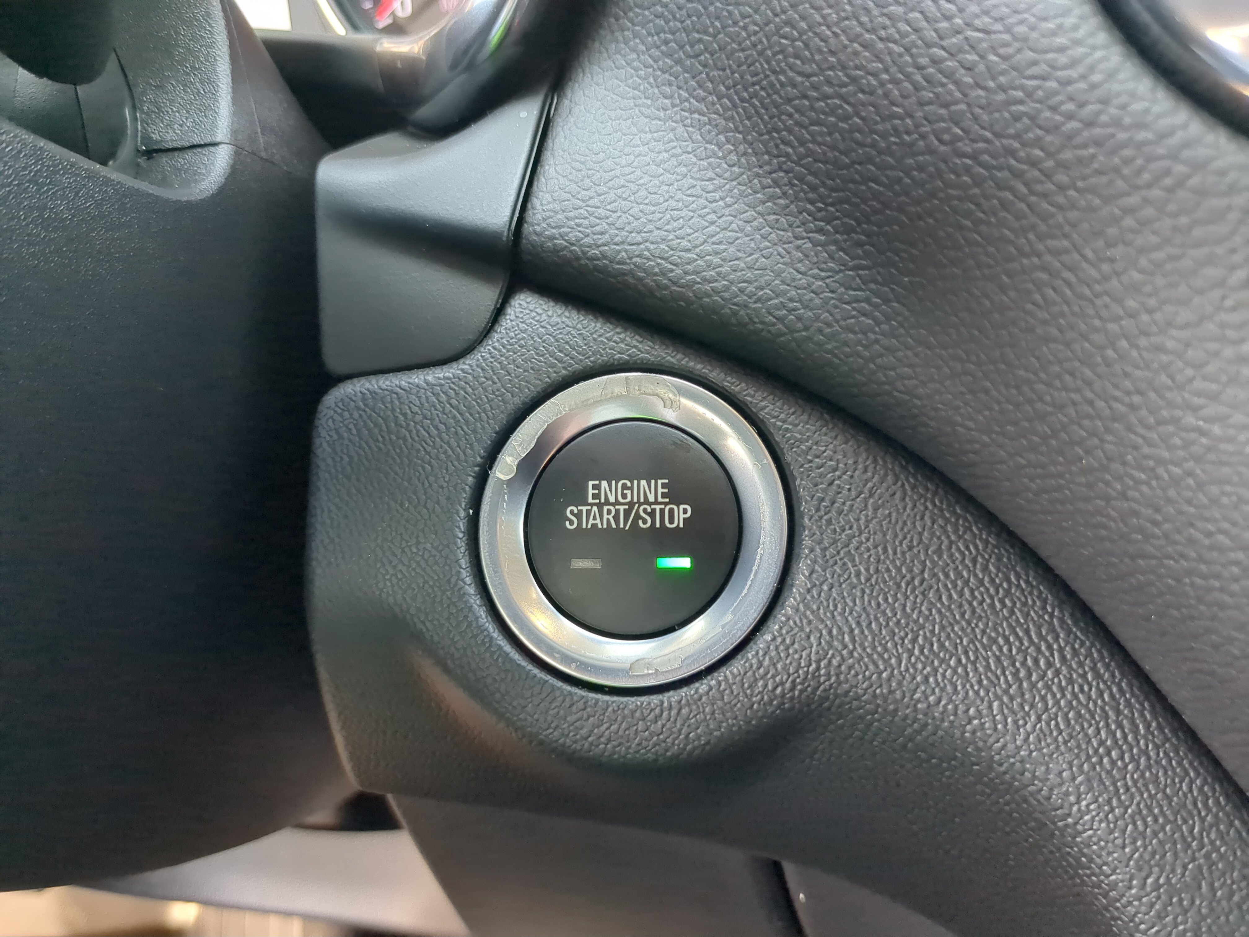 Used 2023 Chevrolet Equinox LT image 32