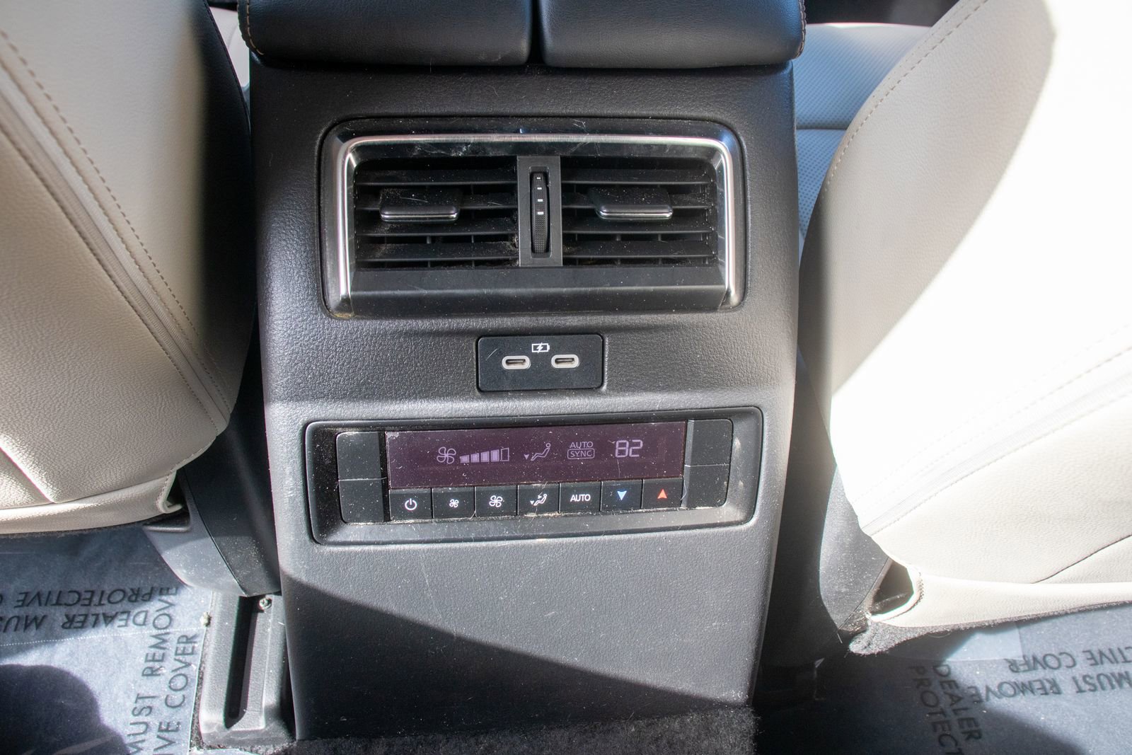 Used 2024 MAZDA CX-90 Plug-In Hybrid w/ Premium Pkg image 17