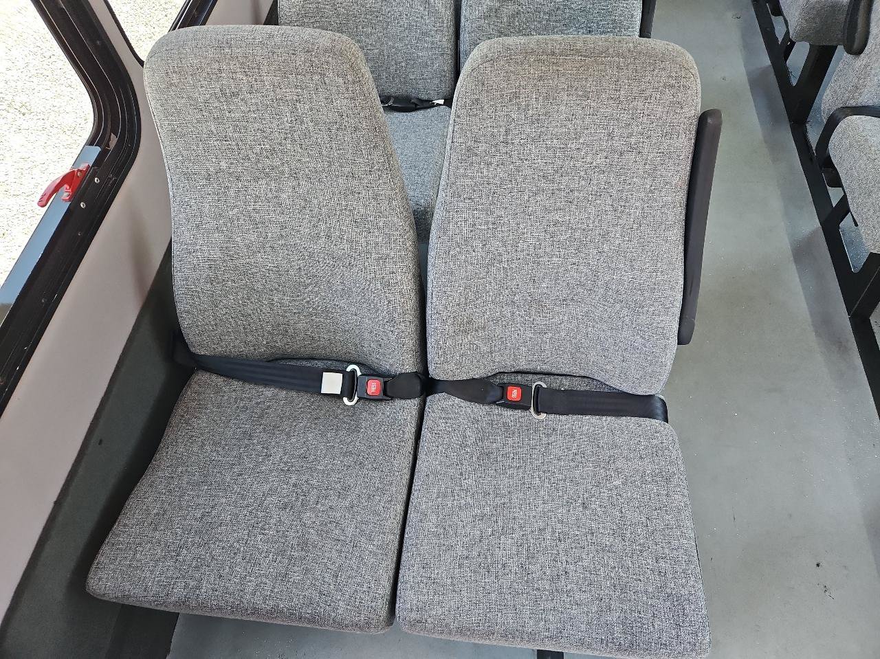 Used 2016 Ford F550 Luxury RWD image 18
