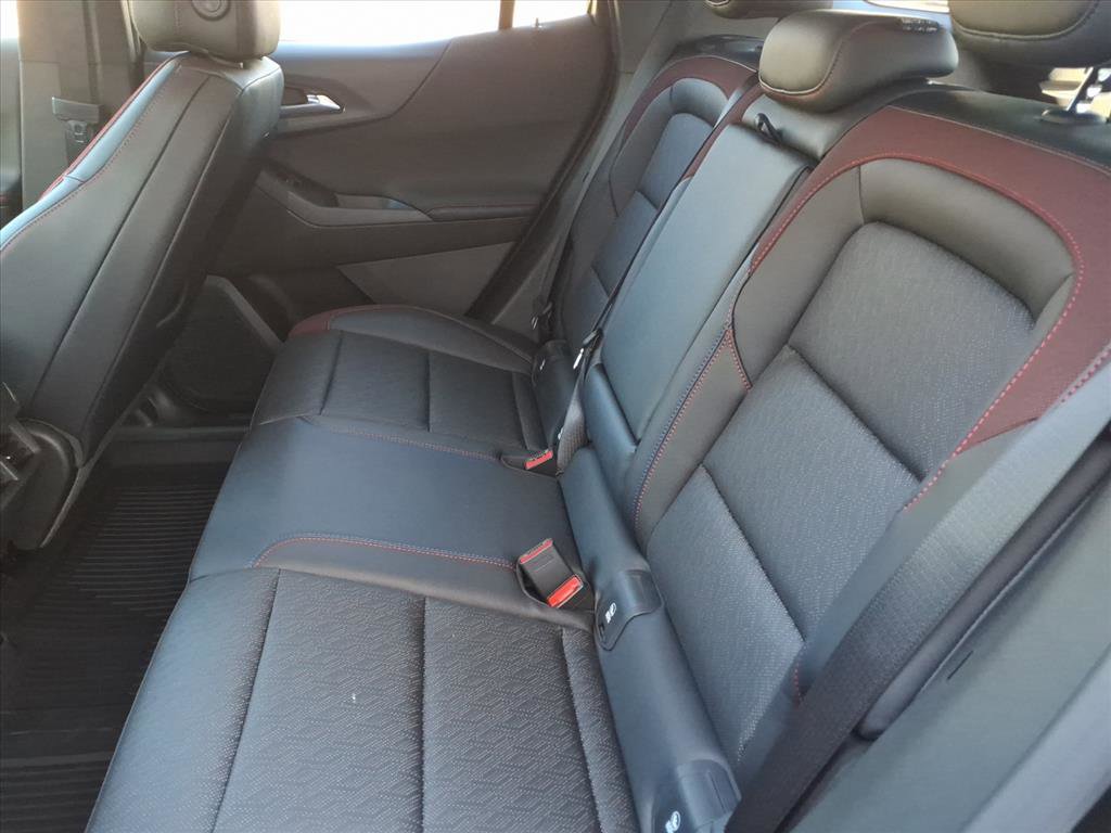 New 2026 Chevrolet Equinox RS w/ LPO, Floor Liner Package image 7