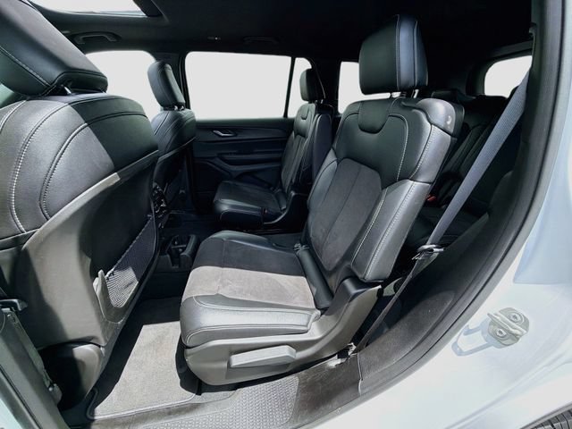 Used 2024 Jeep Grand Cherokee L Altitude RWD image 26