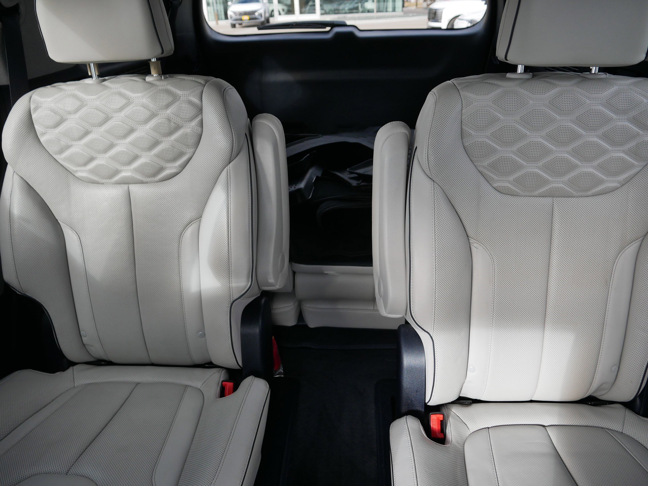 Used 2021 Hyundai Palisade Limited AWD/4WD image 13