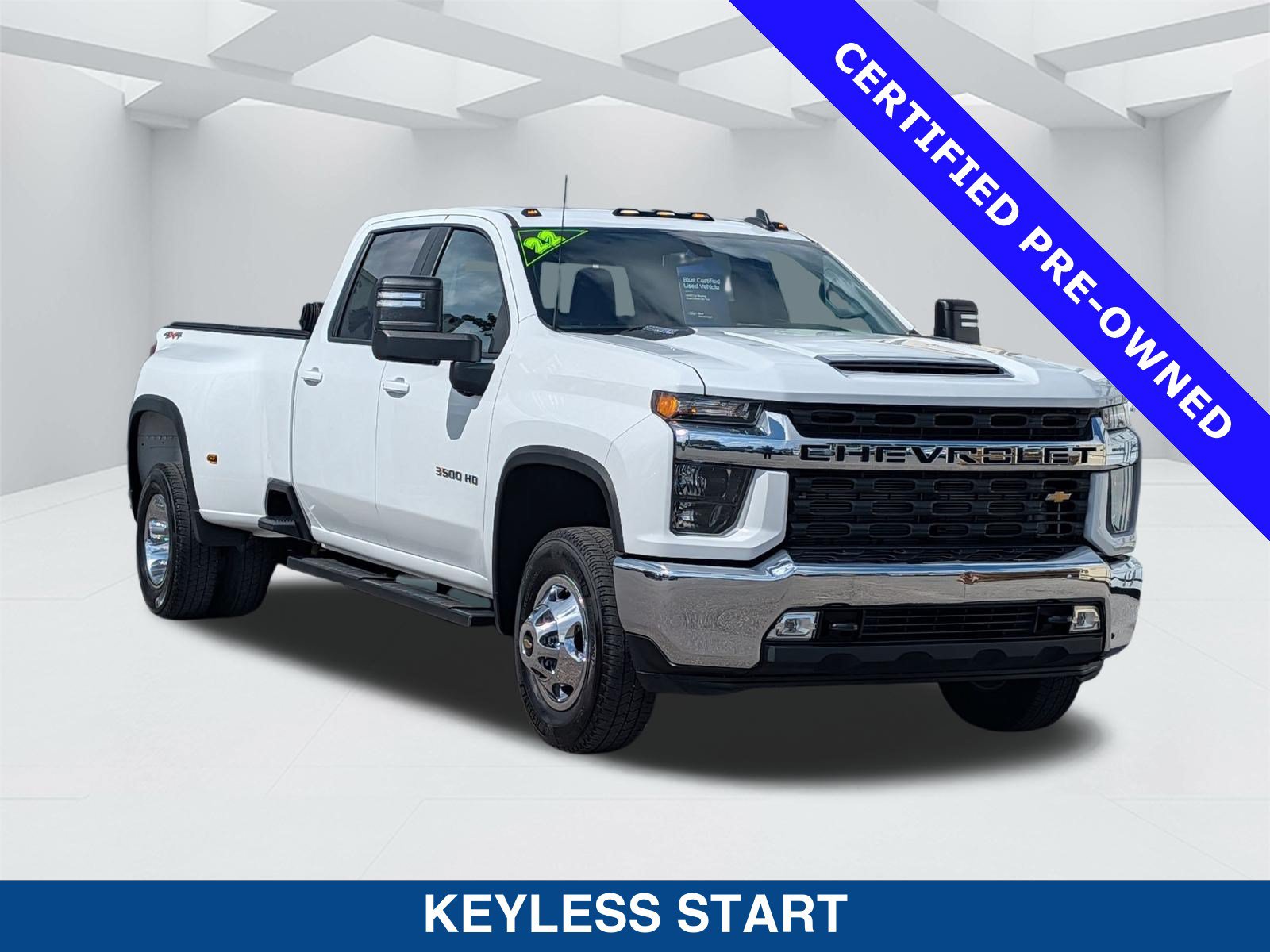 Used 2022 Chevrolet Silverado 3500 LT w/ Convenience Package AWD/4WD image 3