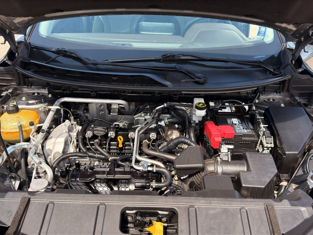 Used 2021 Nissan Rogue S AWD/4WD image 24