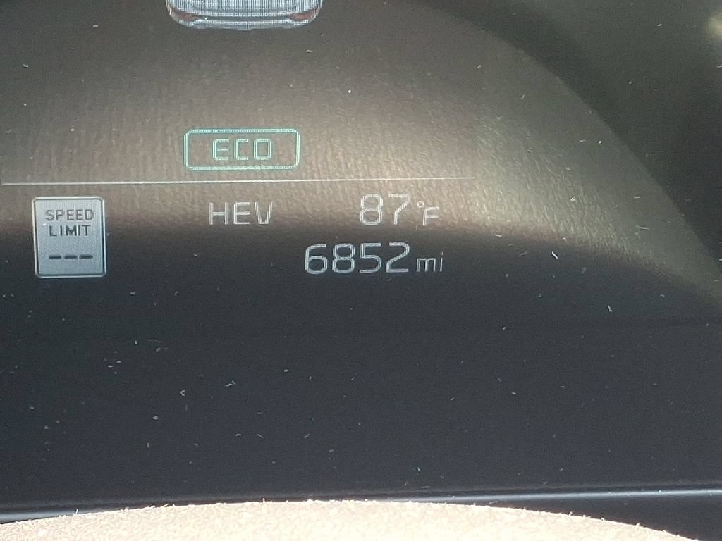 Used 2025 Kia Niro EX w/ EX Cold Weather Package FWD image 21