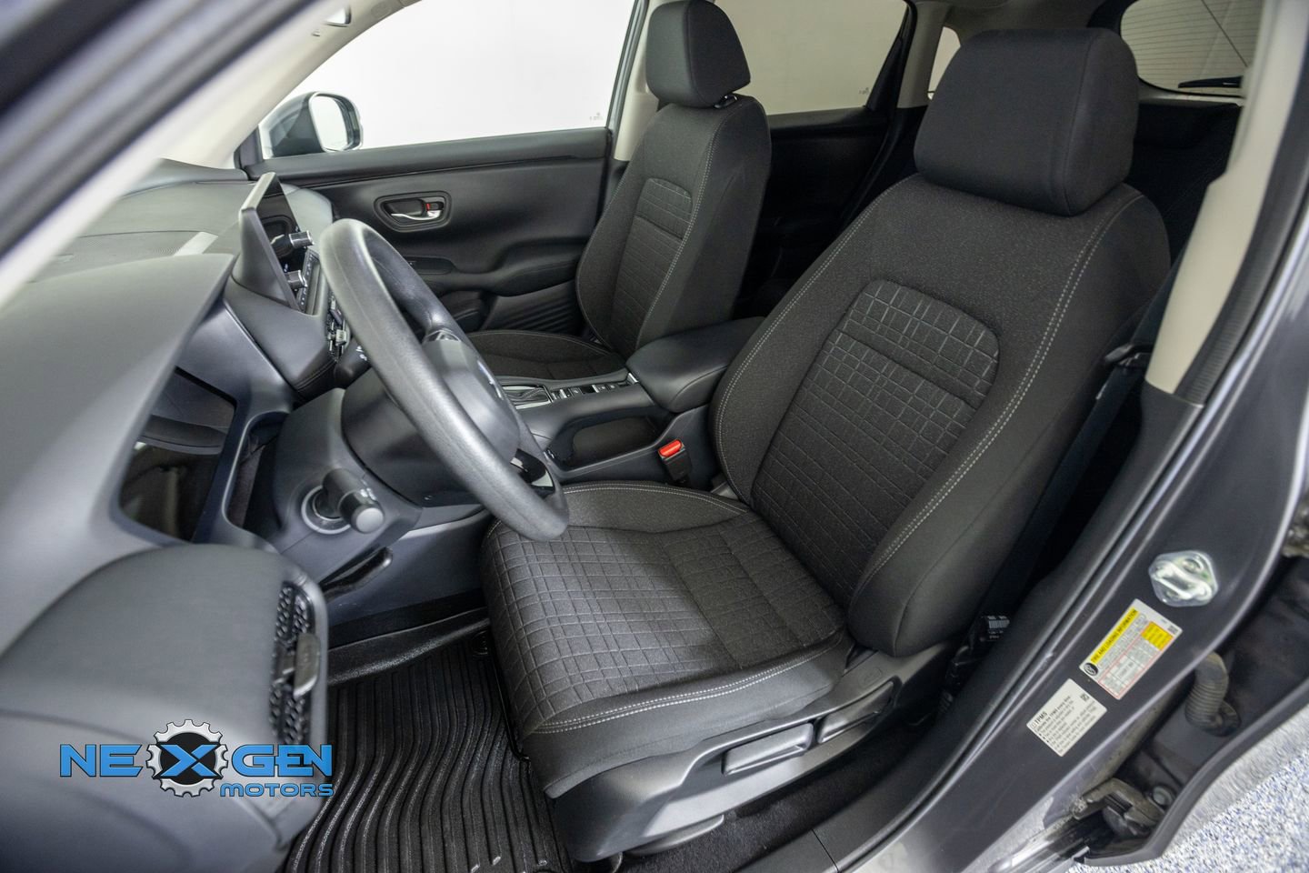 Used 2024 Honda HR-V LX image 25