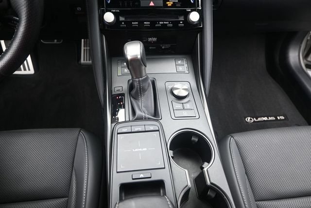 Used 2023 Lexus IS 350 F Sport RWD image 8