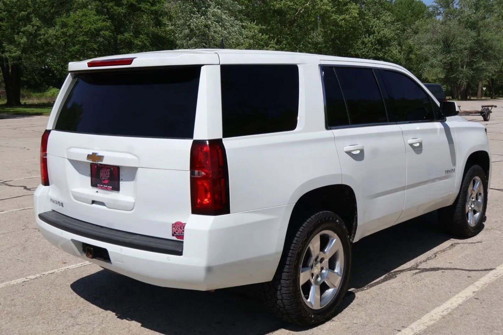 Used 2017 Chevrolet Tahoe LS w/ Skid Plate Package AWD/4WD image 5