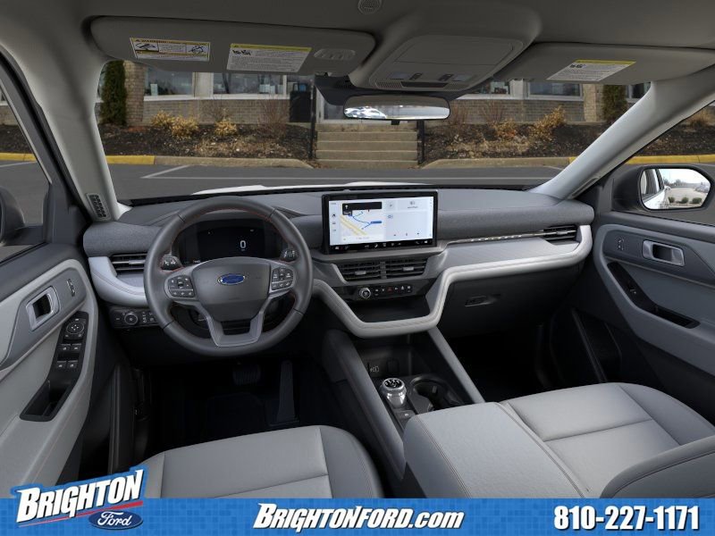 Used 2026 Ford Explorer Active AWD/4WD image 9