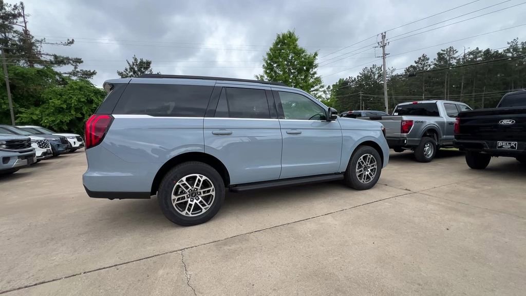 New 2026 Ford Expedition Active RWD image 7