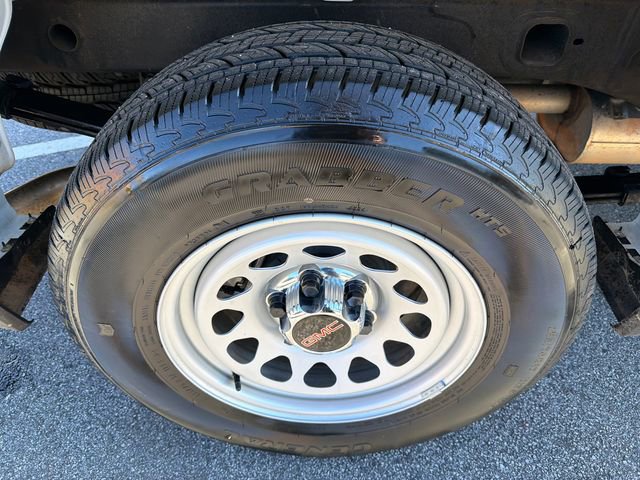 Certified 2025 GMC Sierra 1500 Pro w/ Pro Value Package image 17