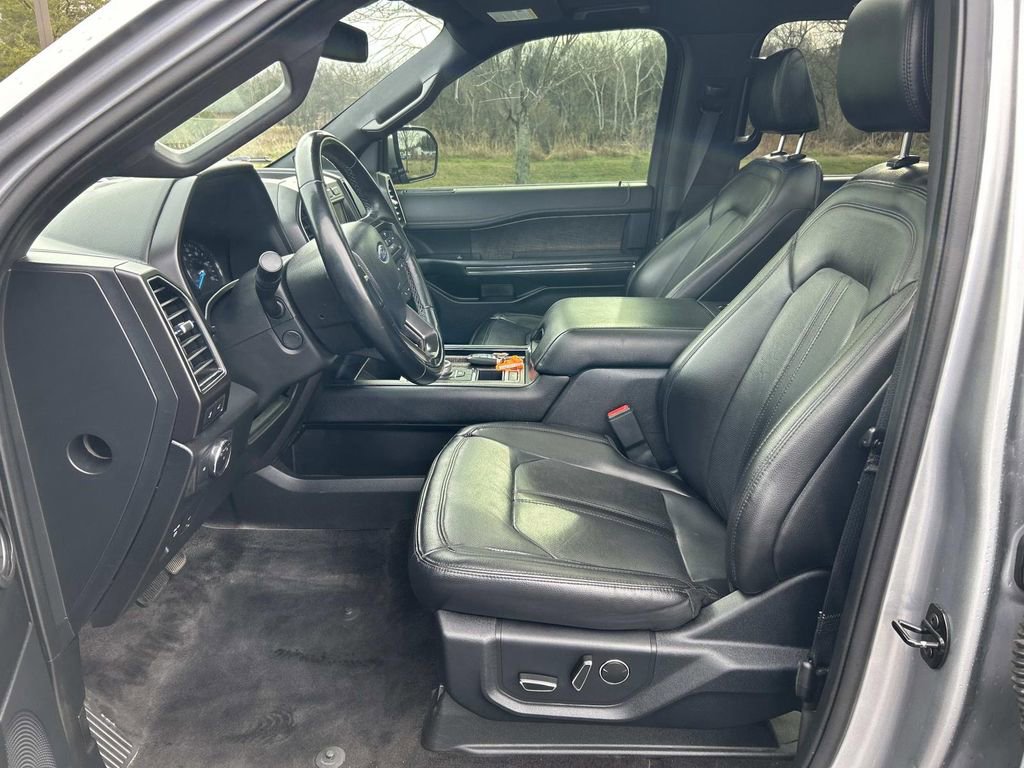 Used 2021 Ford Expedition Max Limited image 25