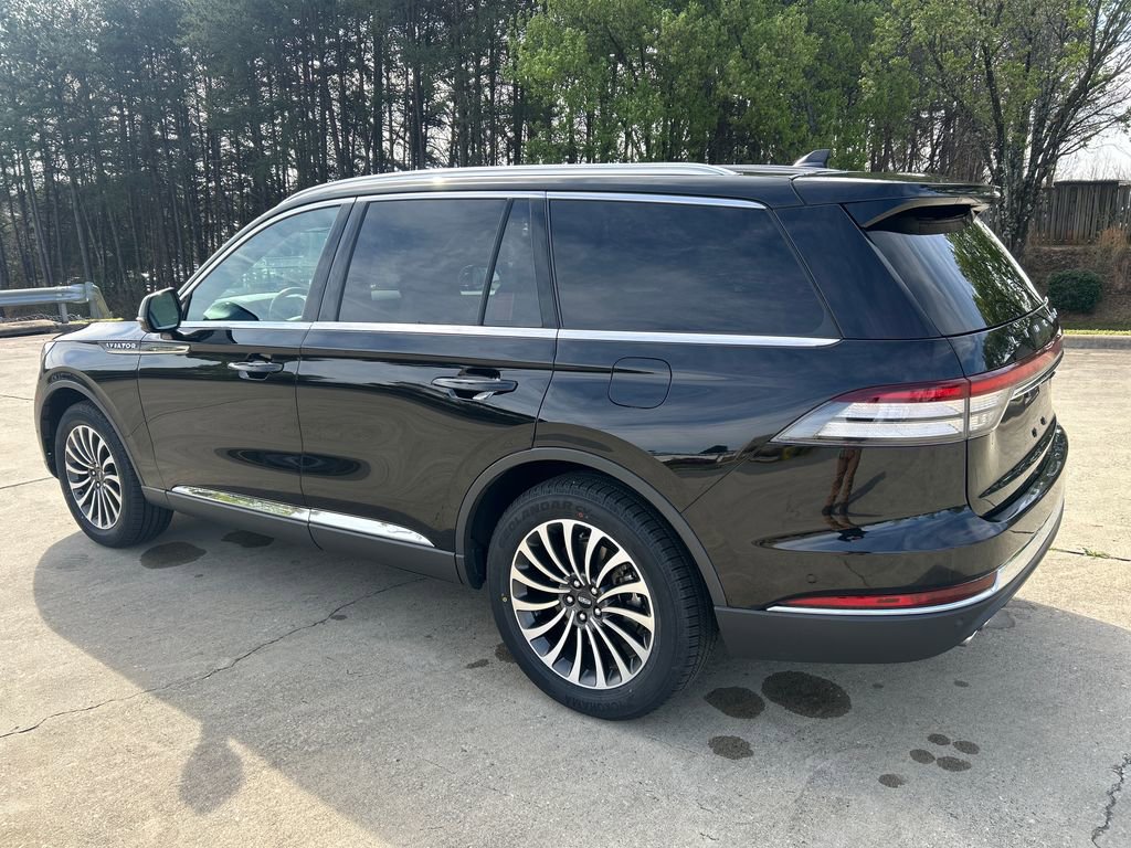Certified 2023 Lincoln Aviator Reserve w/ Equipment Group 201A image 3
