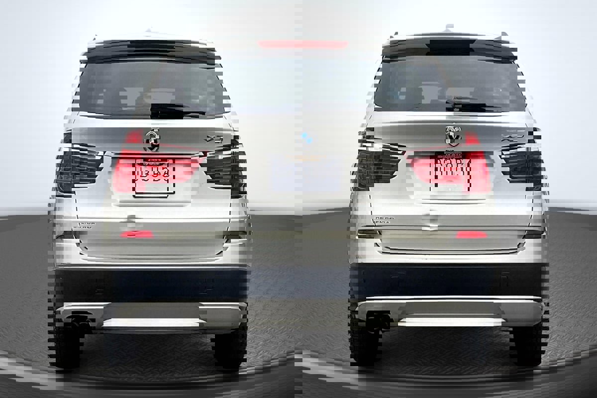 Used 2011 BMW X3 xDrive28i image 4