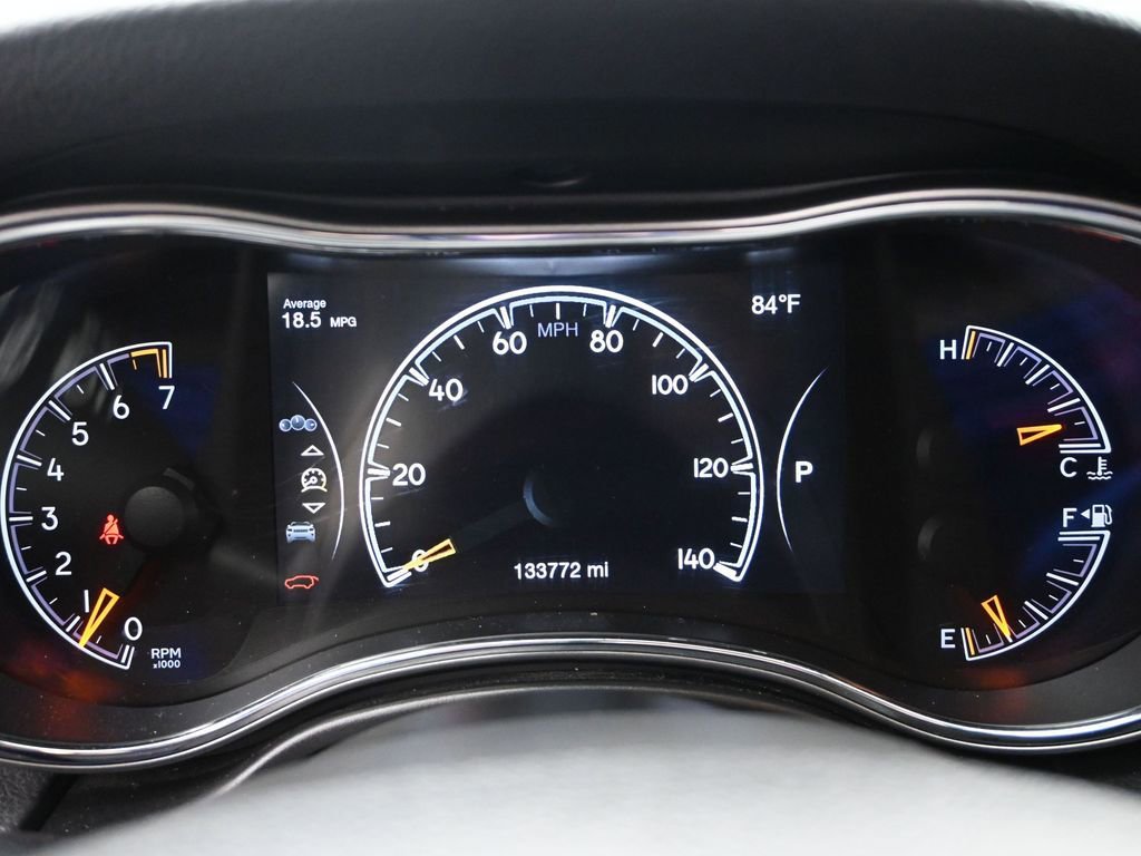 Used 2019 Jeep Grand Cherokee Limited image 17