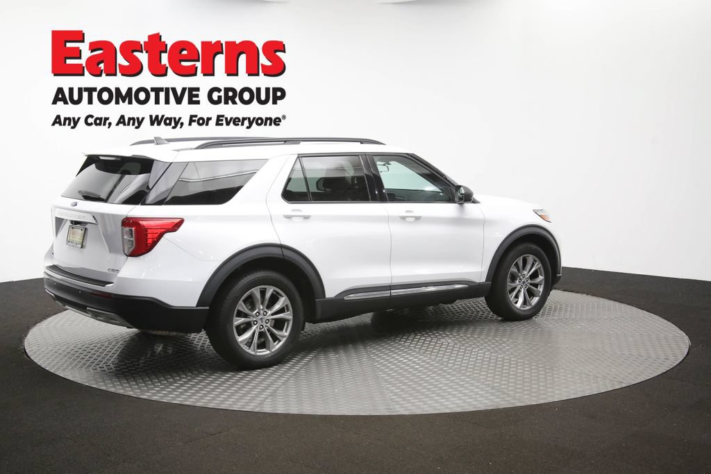 Used 2022 Ford Explorer XLT w/ Equipment Group 202A AWD/4WD image 45