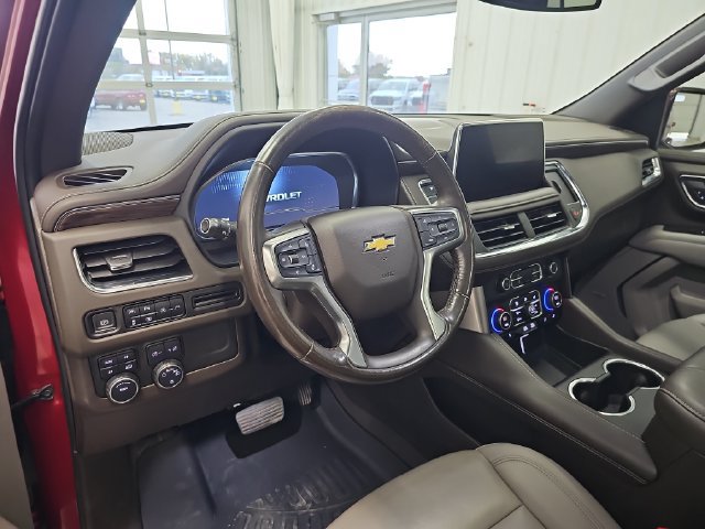 Used 2022 Chevrolet Tahoe LT w/ Luxury Package AWD/4WD image 39