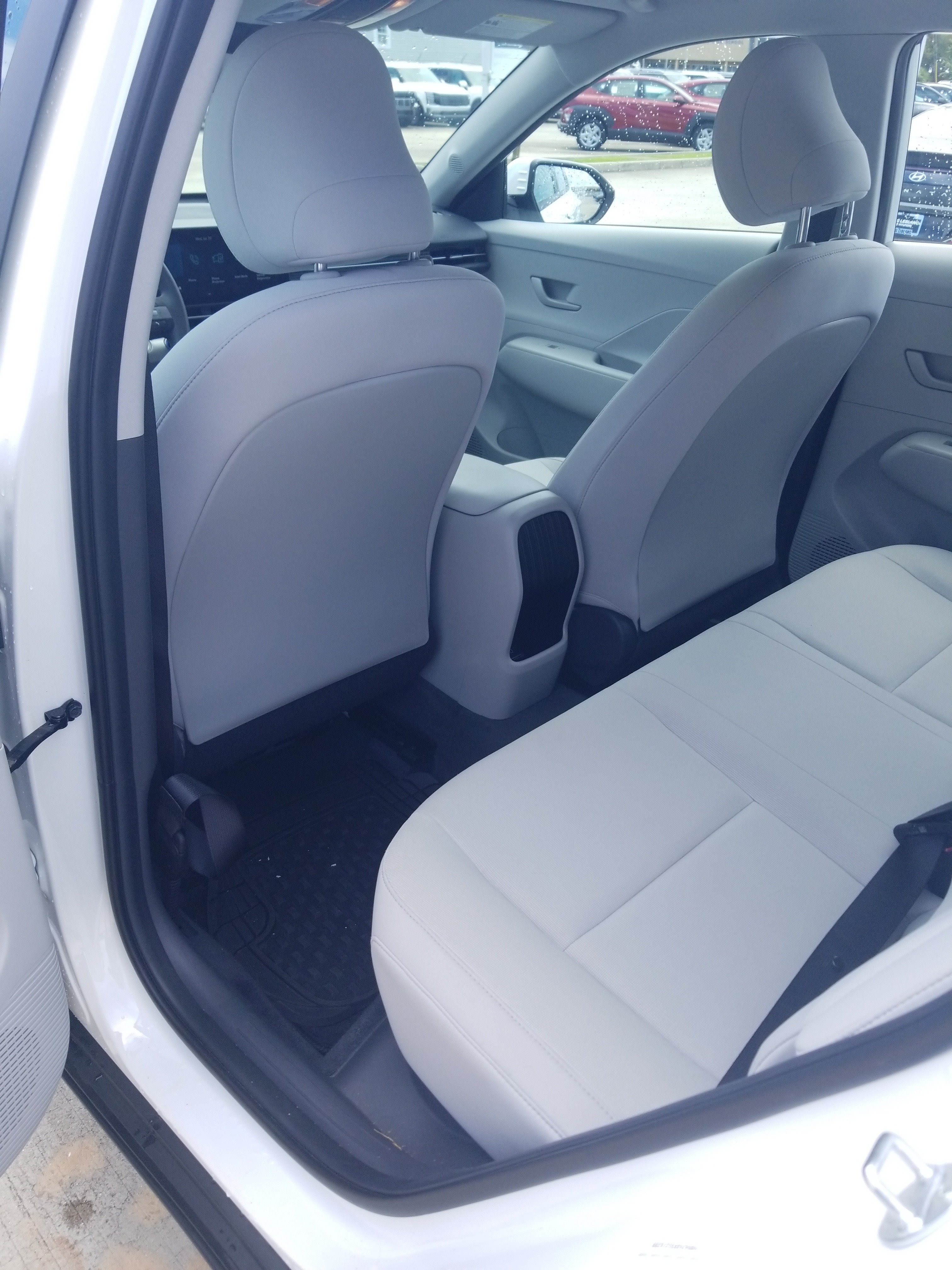 Used 2025 Hyundai Kona SE FWD image 16