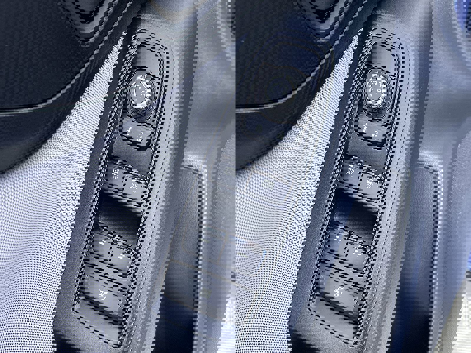 Used 2020 Subaru Crosstrek 2.0i Premium AWD/4WD image 13