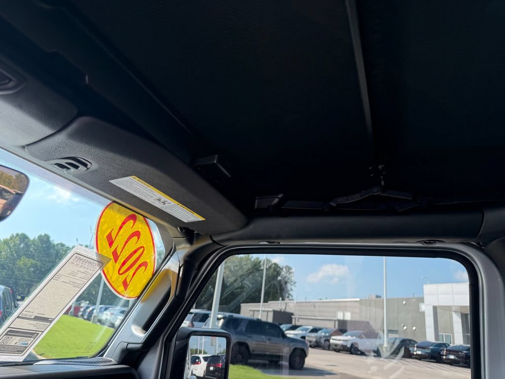 Used 2022 Jeep Gladiator Mojave w/ LED Lighting Group AWD/4WD image 14