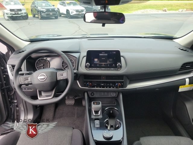 New 2026 Nissan Rogue SV w/ Cold Weather Package AWD/4WD image 18