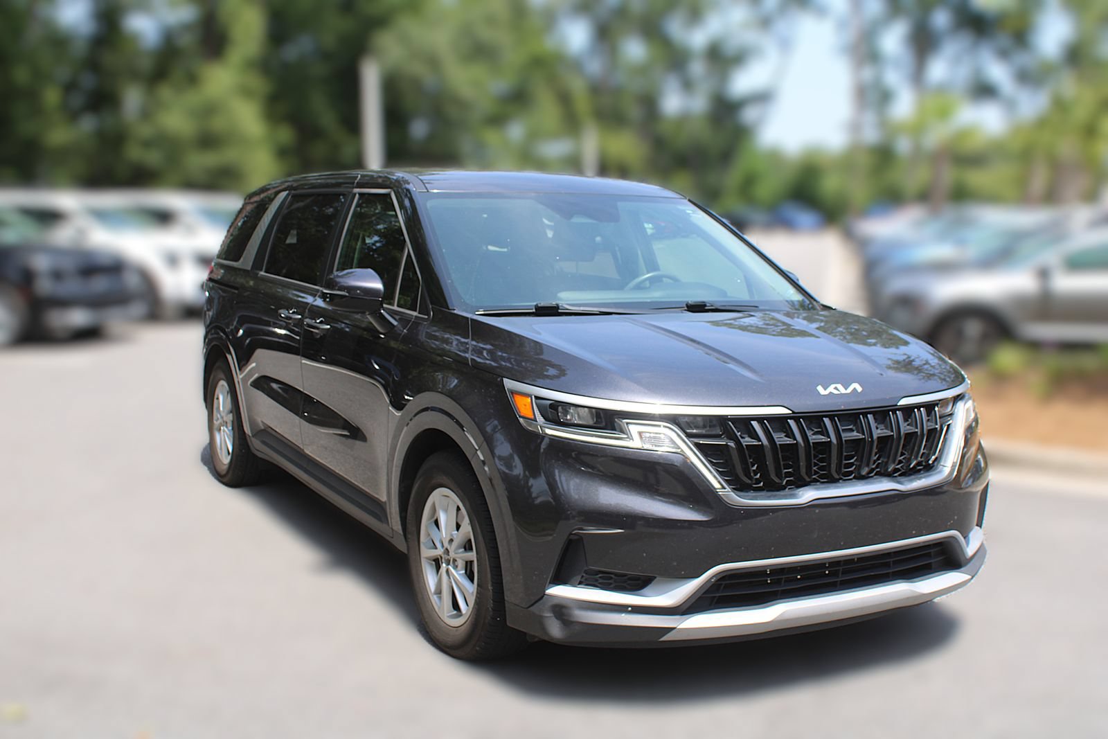 Used 2024 Kia Carnival LX FWD image 21