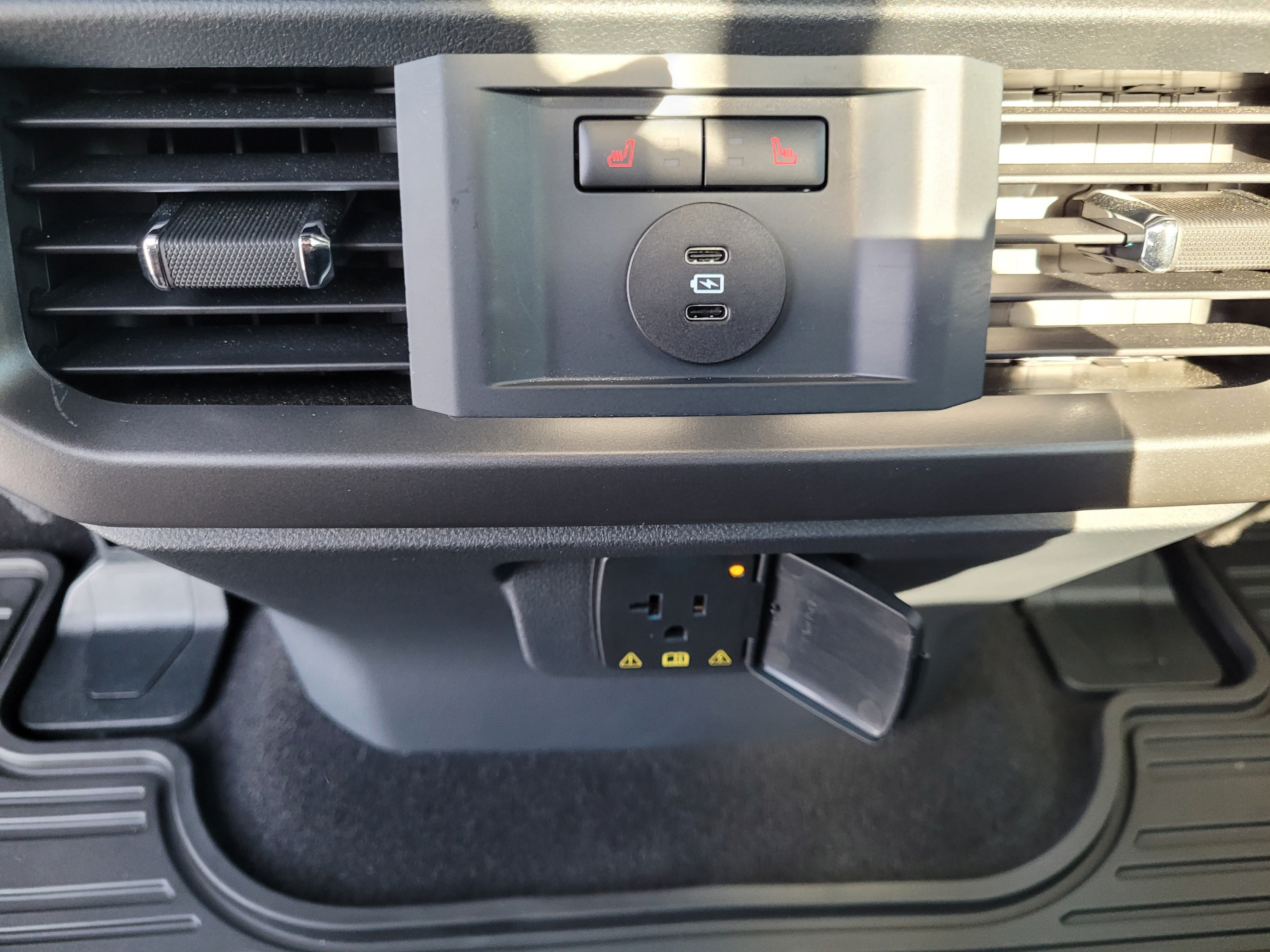 Used 2025 Ford F150 Tremor w/ Equipment Group 402A High AWD/4WD image 16