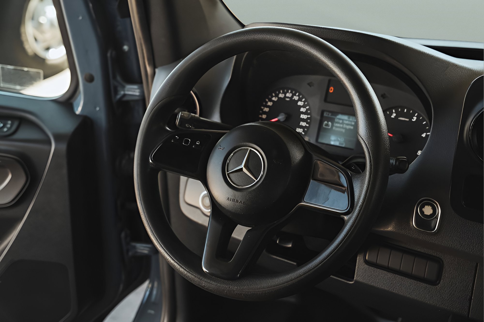Used 2019 Mercedes-Benz Sprinter 170 image 18