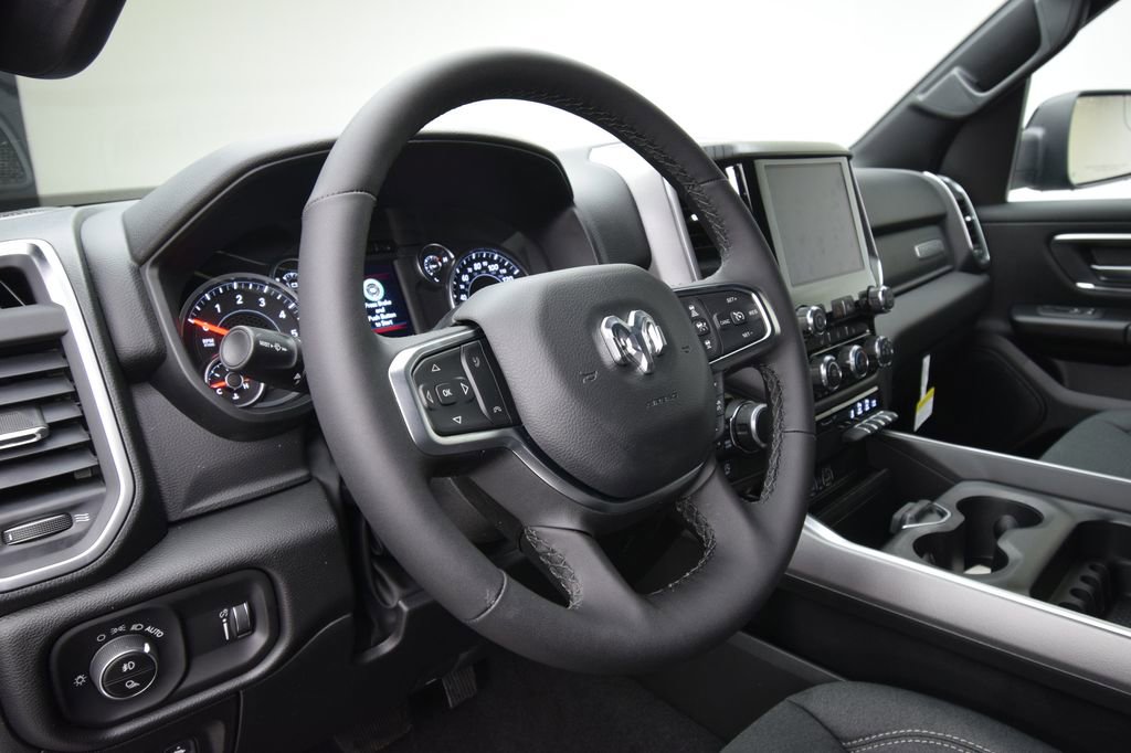 New 2026 RAM 1500 Big Horn w/ Night Edition image 32