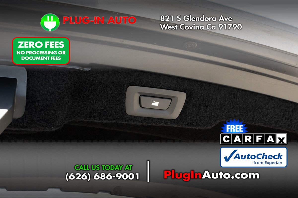 Used 2025 Lucid Air Pure RWD image 11