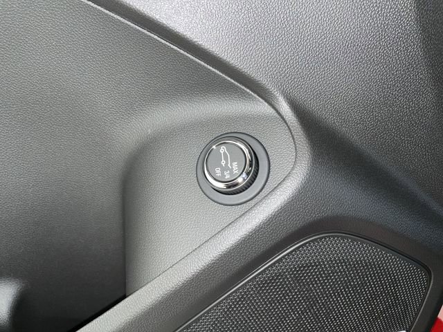 New 2026 Chevrolet TrailBlazer RS w/ Convenience Package FWD image 28