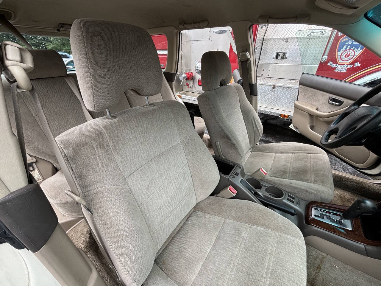 Used 2002 Subaru Outback Wagon AWD/4WD image 16
